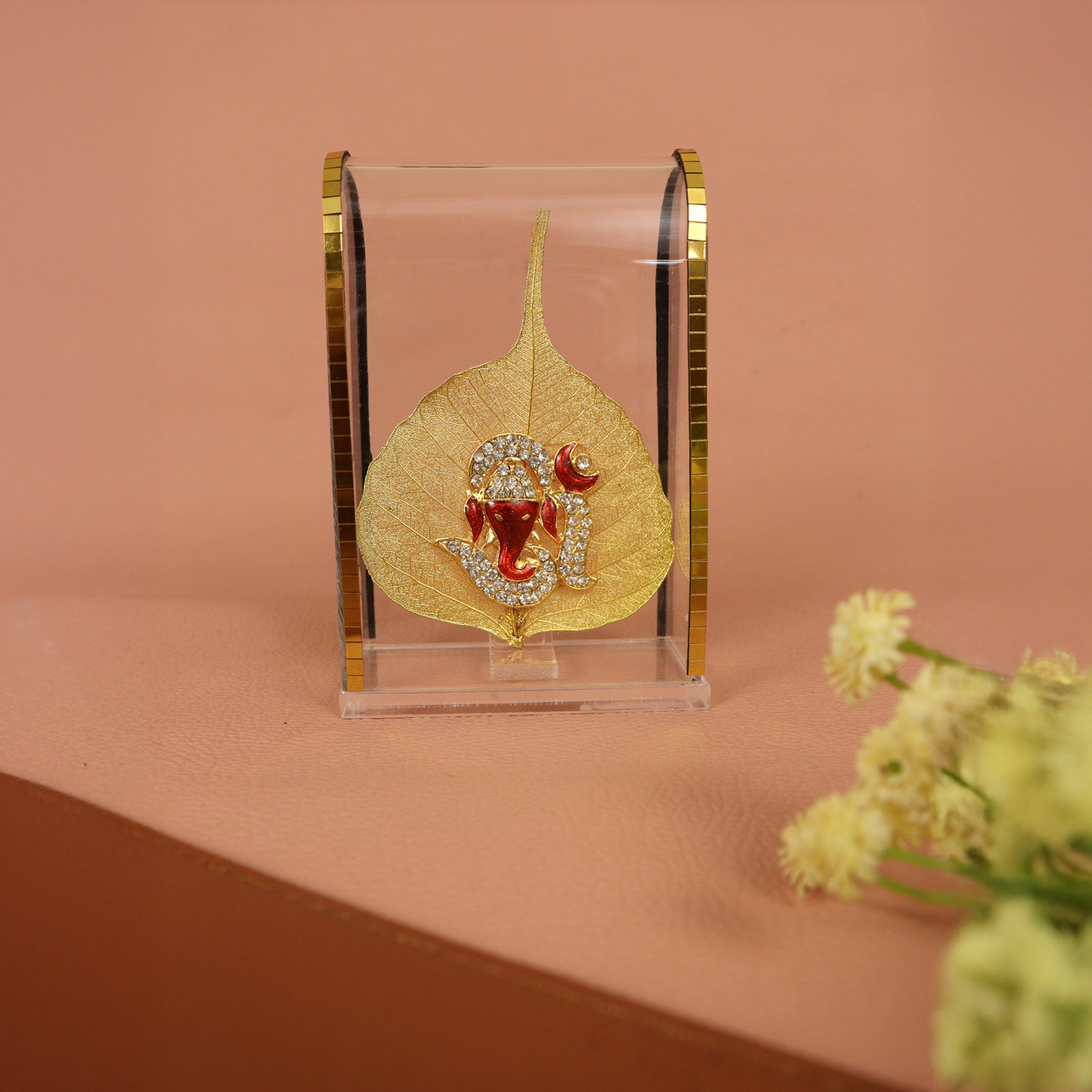 B-1 Ganesh Leaf Dashboard Idol