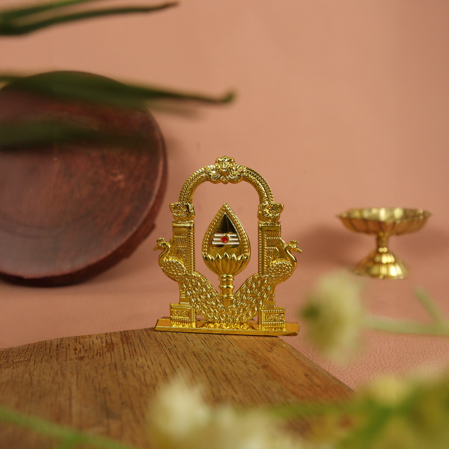 Big Temple Arch With Vel Showpiece