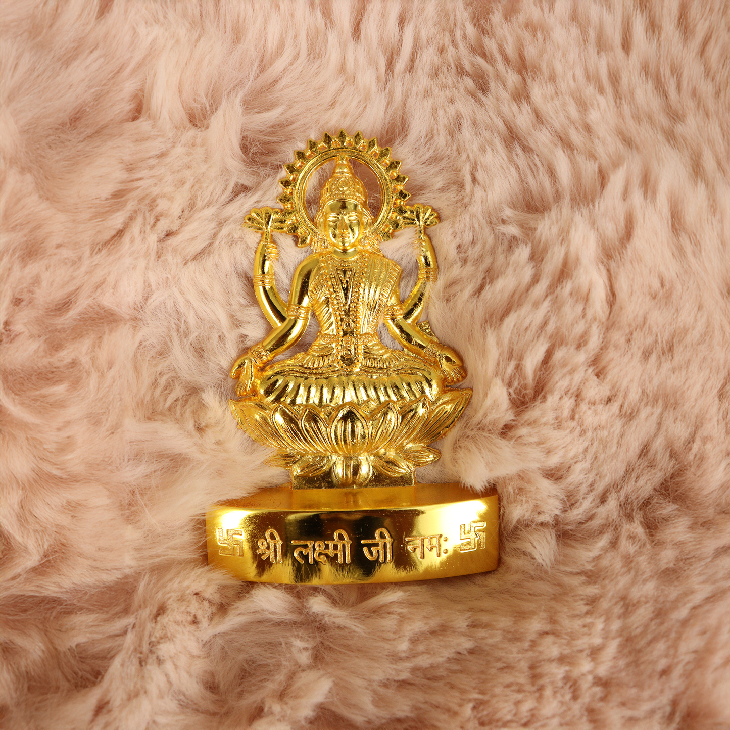 मढ़वाया लक्ष्मी भगवान प्रतिमा