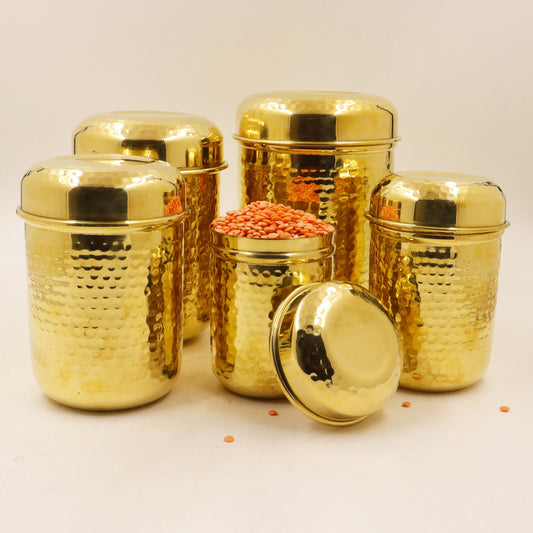 पीतल की हथौड़ीदार डब्बी