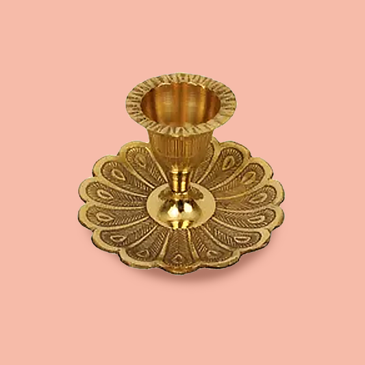 पीतल मोमबत्ती धारक- मोर डिजाइन