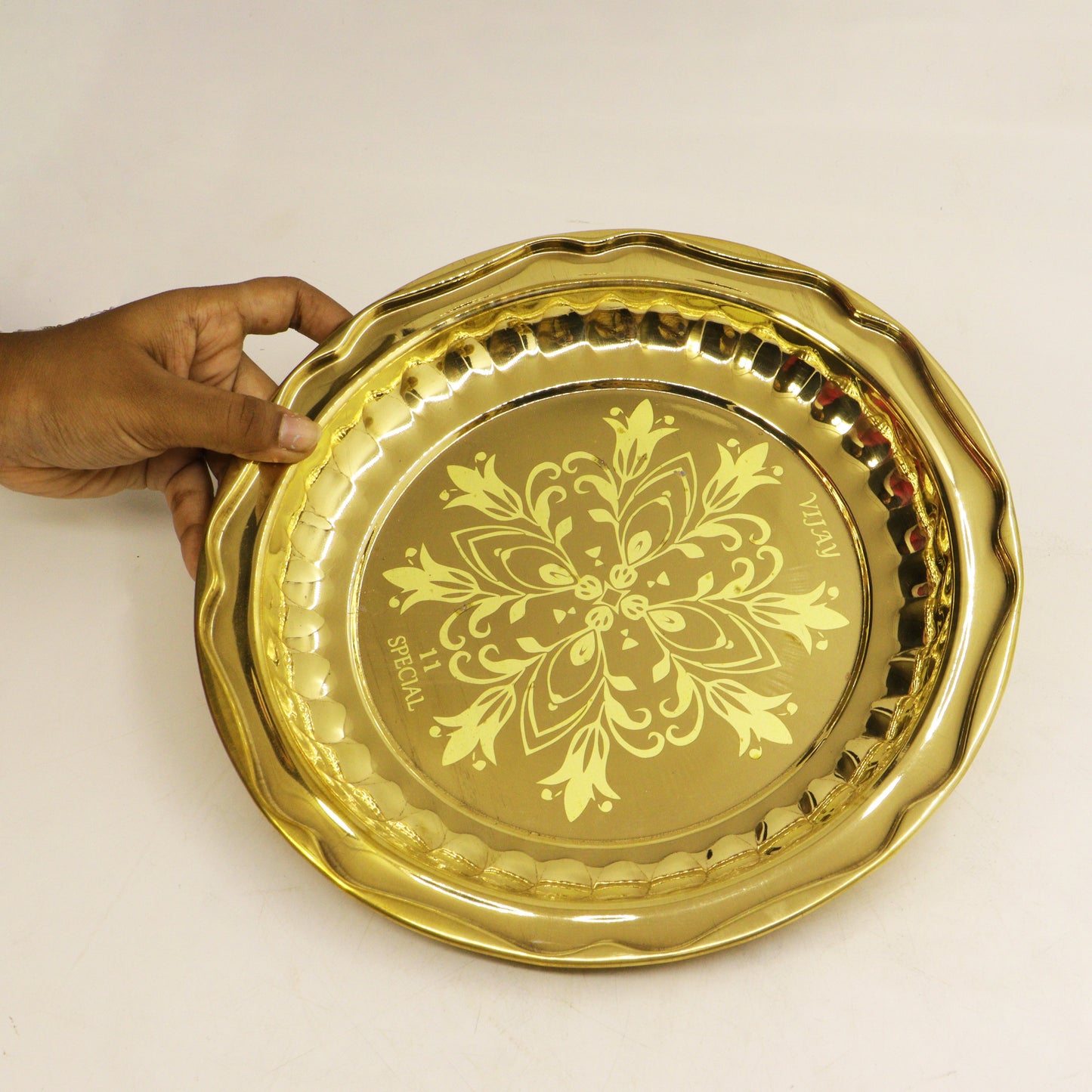 Brass Circle Flower Thali (Laser Thambulam) (Pital Phool Design Thali)