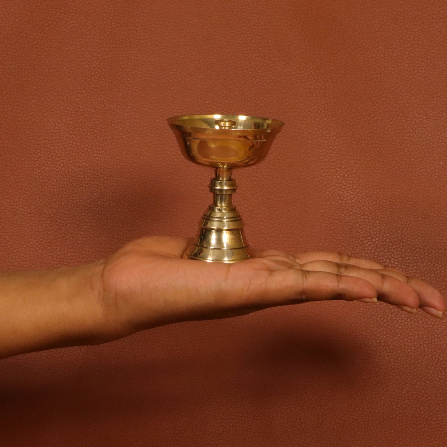 Brass Pyala Stand (Pital Katori Stand)