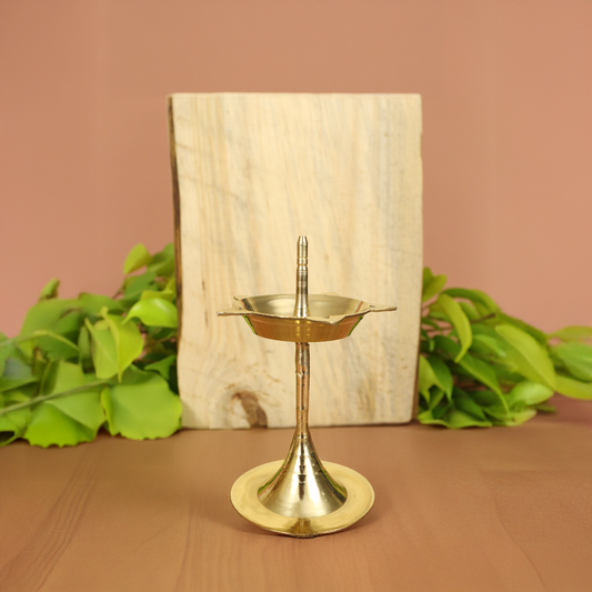 फ्लैट पीतल मंदिर दीया