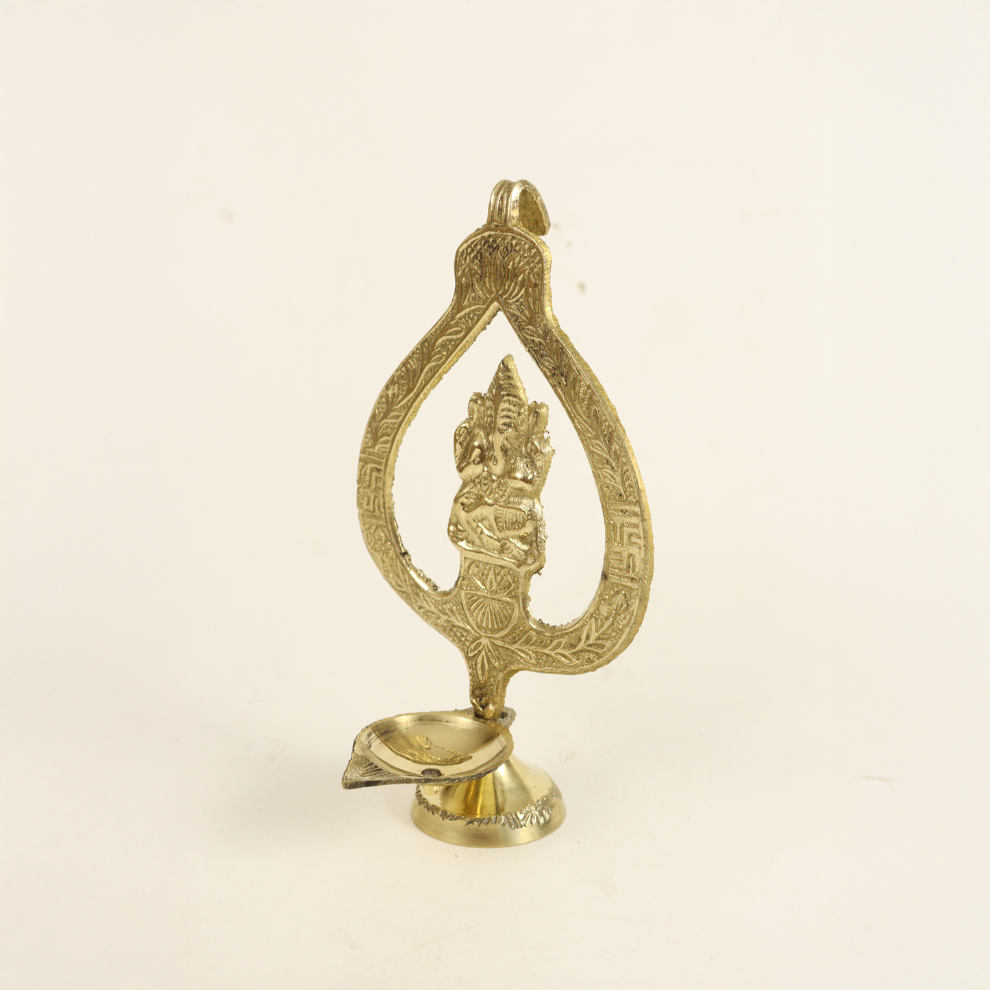 Brass Pan Ganesh Diya (L.W Pan) (Pital Paan Vinayak Deepak)