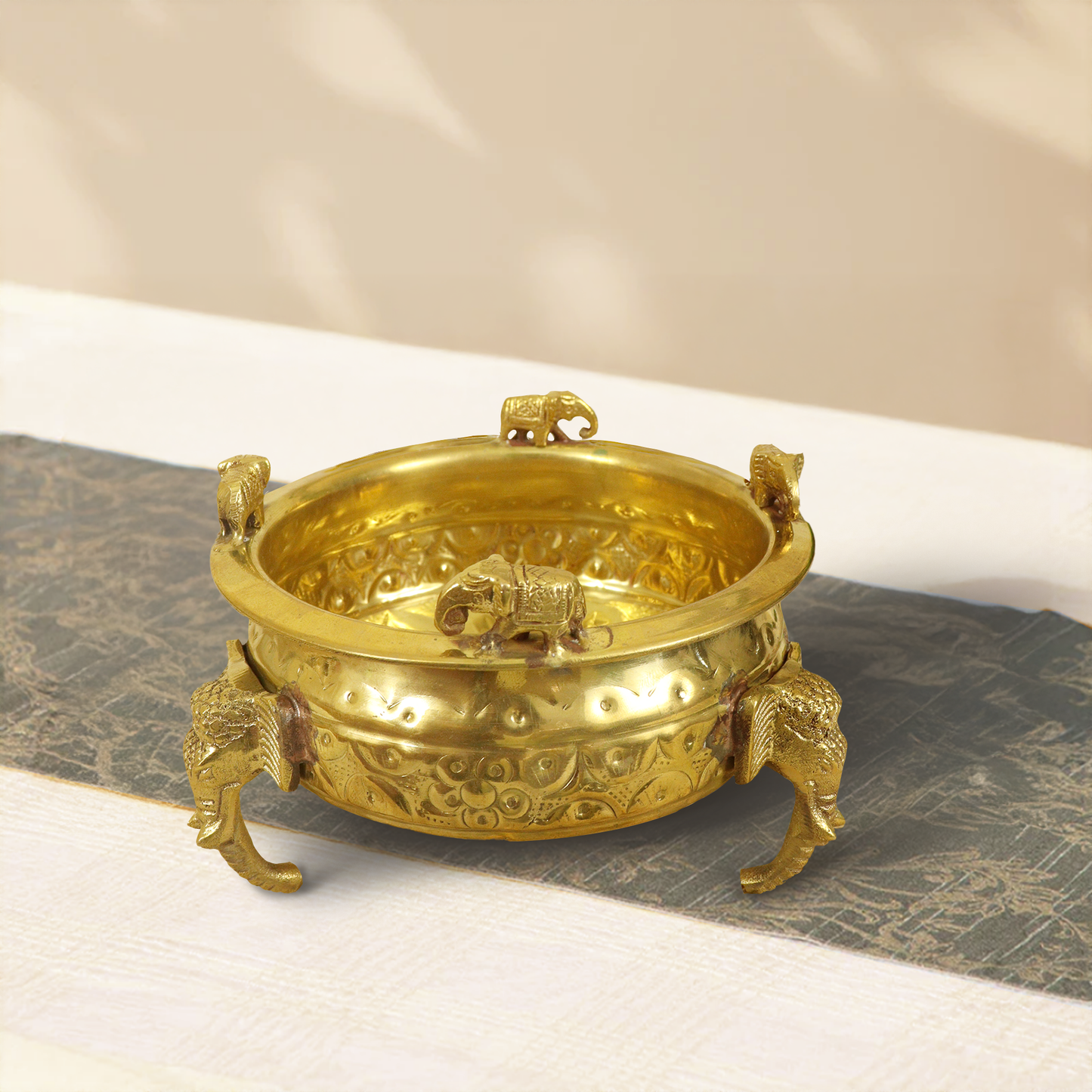 Golden Premiun Brass Elephant Urli
