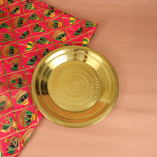 हस्तनिर्मित पीतल थम्बलम थाली
