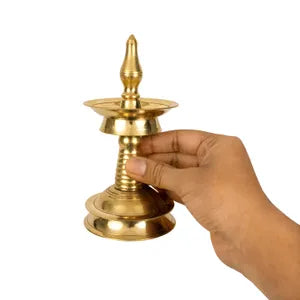 पीतल केरल नीला विलक्कु -4.5 इंच