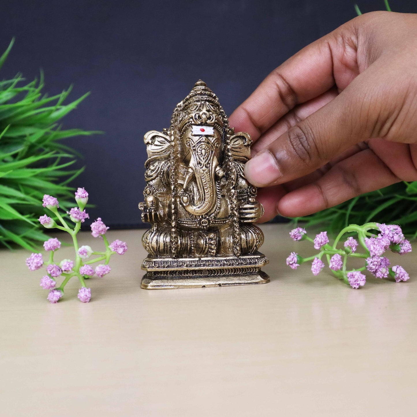 Fiber Resin vinayagar antik Gold