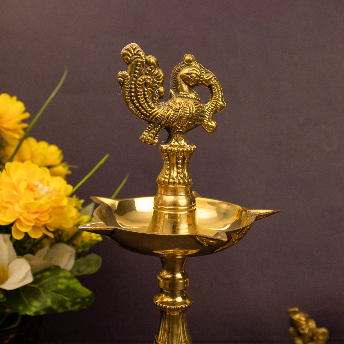 Brass KV Annam - Medium (Pital KV Anna Deepak)