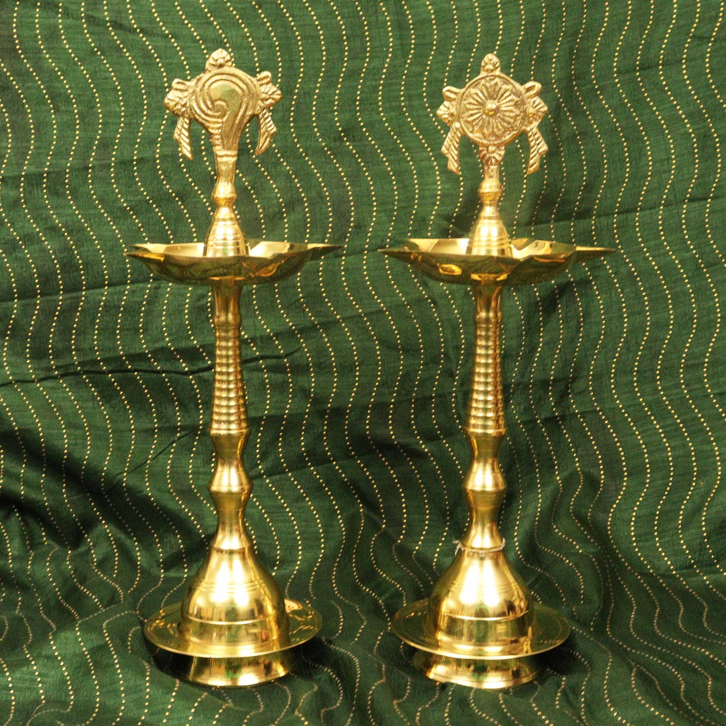 Brass Sangu Chakra Kuthu Vilakku Set (Pital Conch Chakra Deepak Set)
