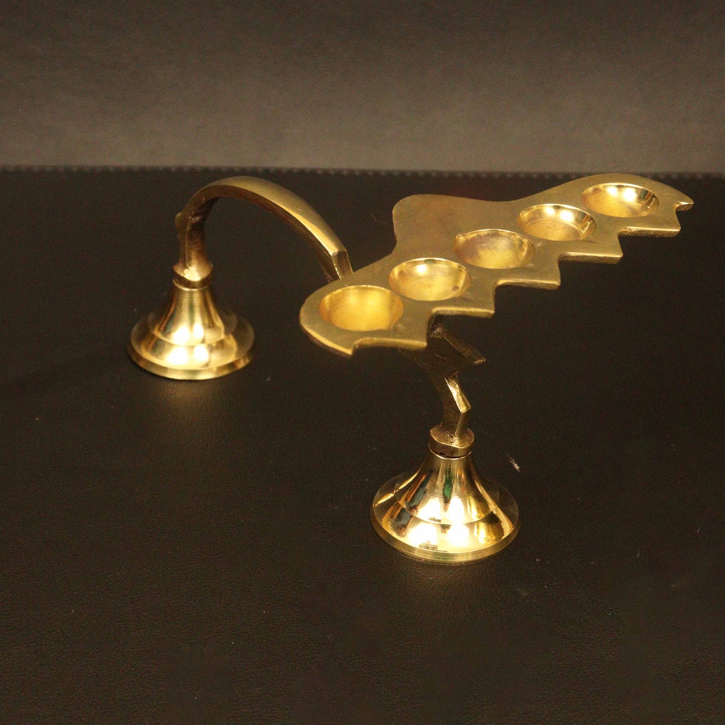 Brass Karpoor Aarti Five Face Diya (0.260gm) (Pital Kapoor Panch Mukh Deepak)