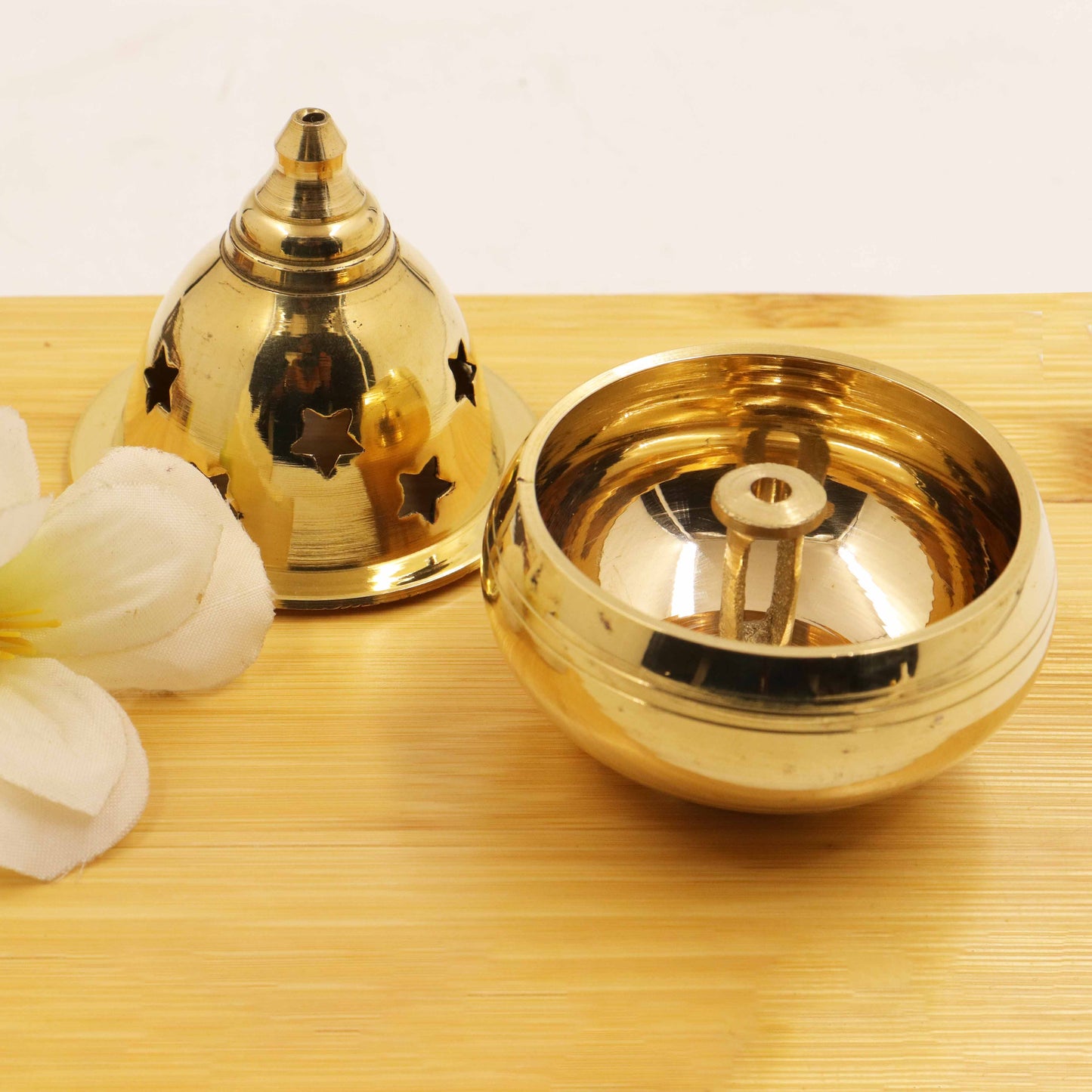 Brass Akhand Diya-Big (Pital Akhand Deepak Bada / Continuous Lamp)
