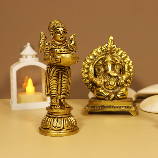 Brass Paavai Vilakku Set of 2 (Pital Doll Deepak Joda)