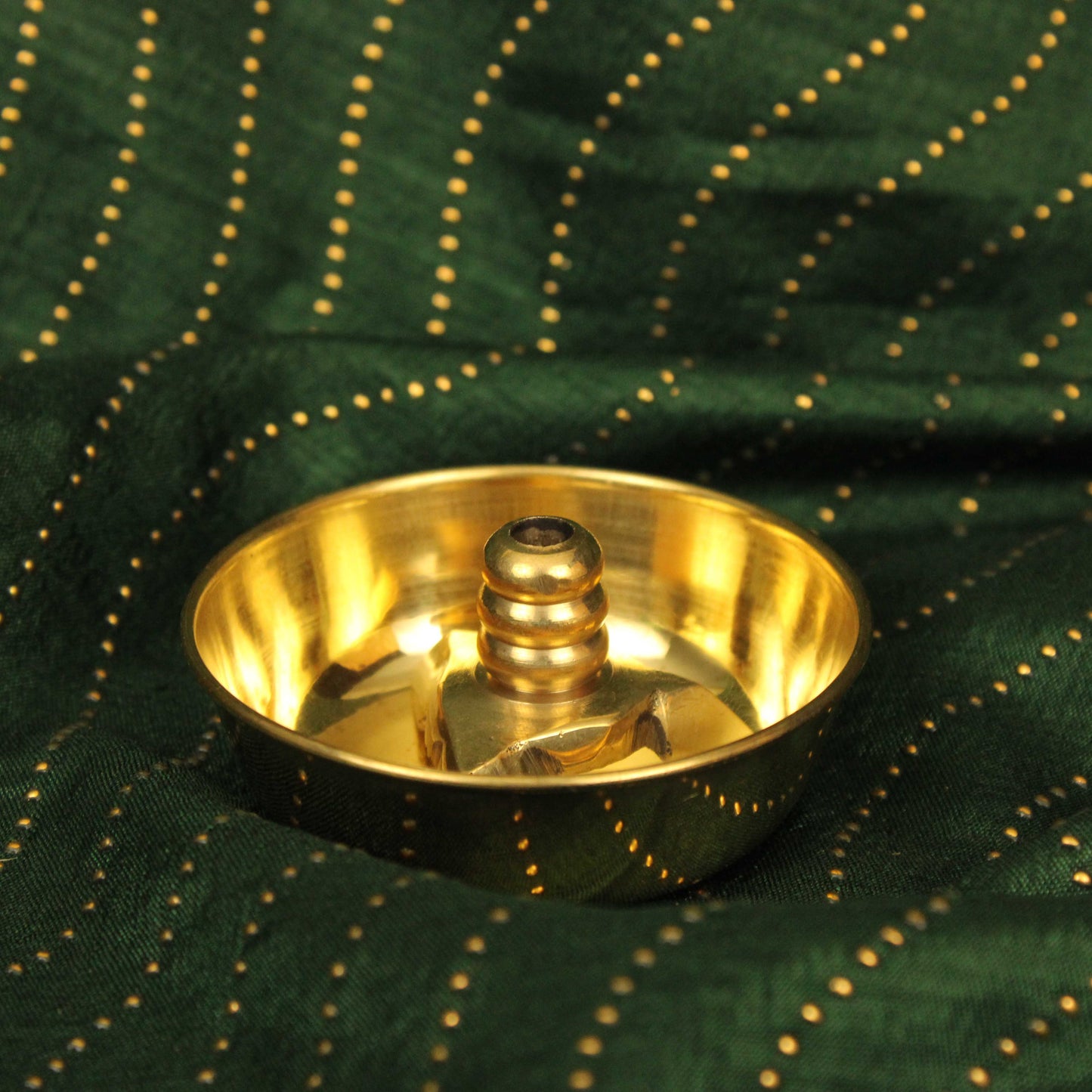 Brass Wick Holder (Vilakku Thiri Stand) - Small (Pital Batti Stand Chota)
