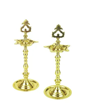 लक्ष्मी पीतल मंदिर दीया