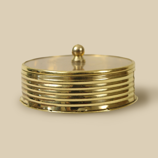 पीतल और ऐक्रेलिक कुमकुम बॉक्स पारदर्शी ढक्कन