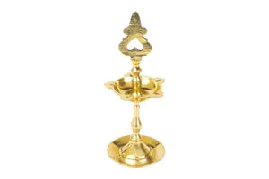 हस्तनिर्मित पीतल लक्ष्मी कुथु विलाक्कु दीया