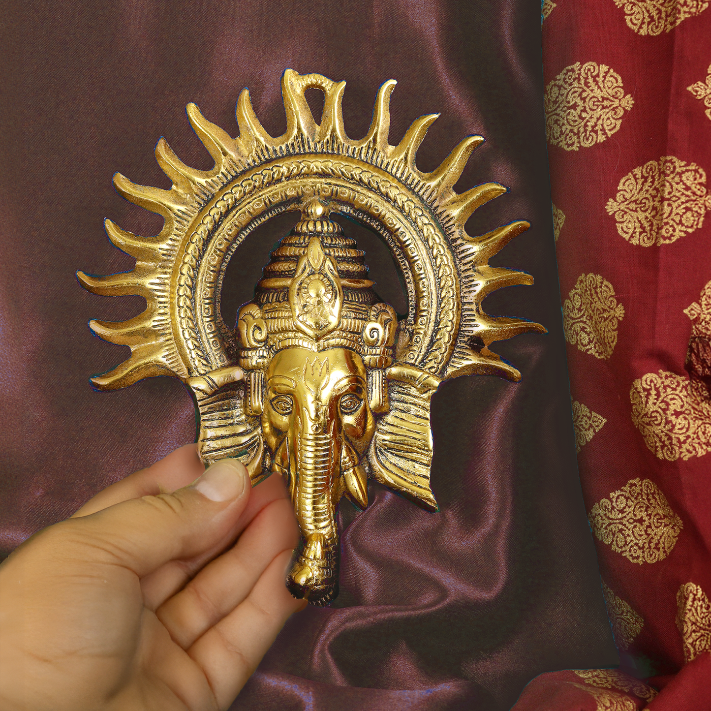 ऑक्सीडाइज़्ड मेटल किरण गणेश वॉल हैंगिंग