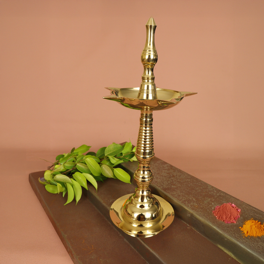 फैंसी केरल कुथु दीया