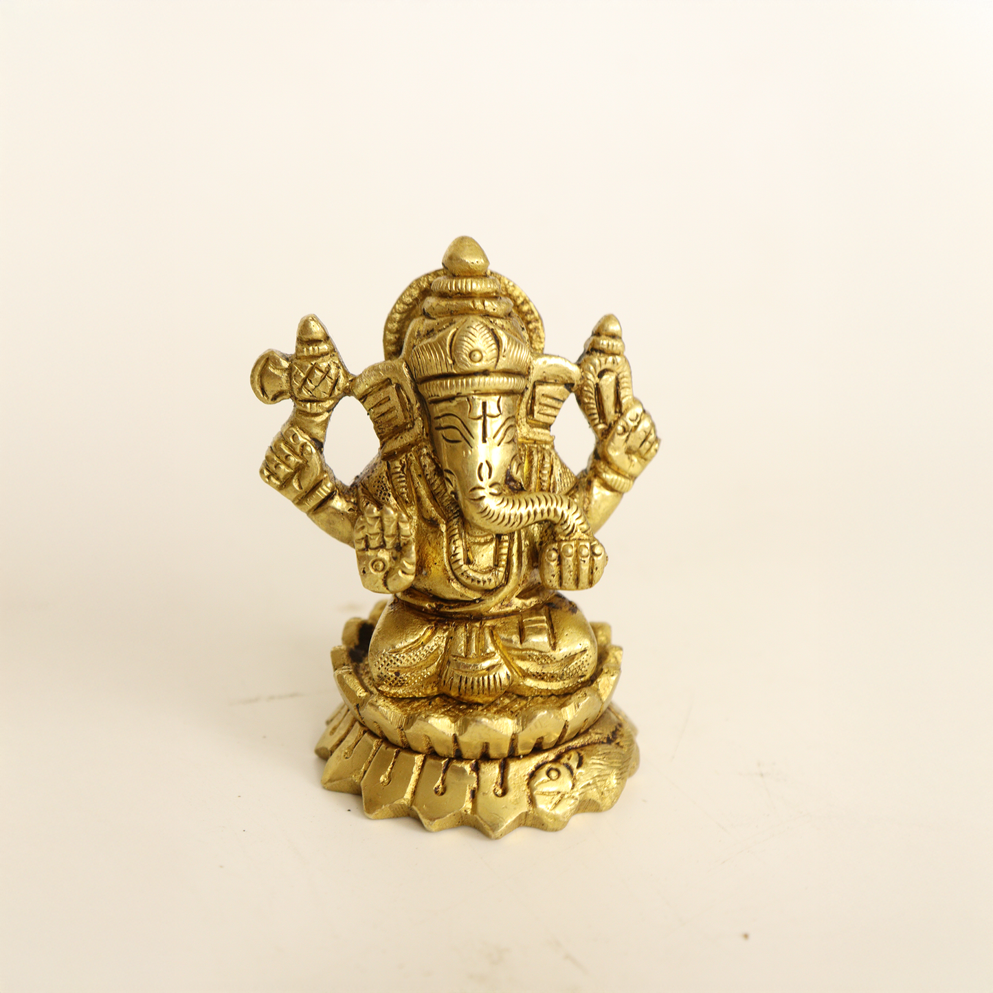 Brass Edamburi Ganesh Idol-[Weight: 216g]