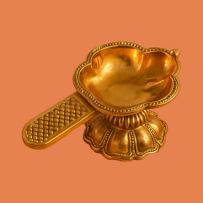 Laxmi Aarti Flower Diya Size-0 (Pital Laxmi Phool Deepak)
