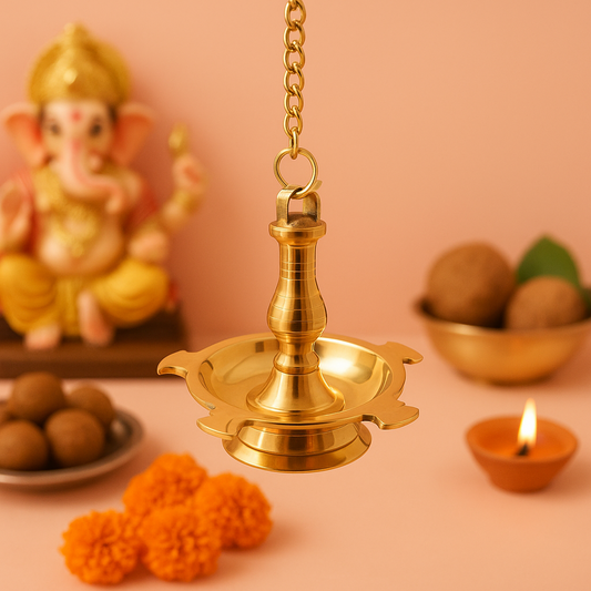 Latkan Swastik-Thooku Vilakku (Pital Jhoolna Swastik Deepak)