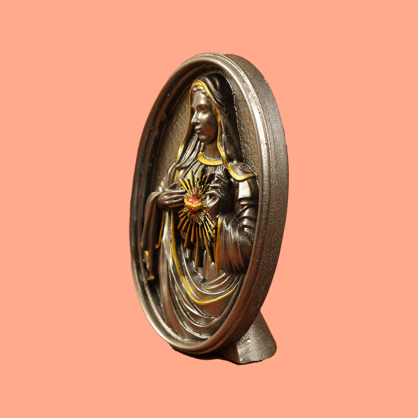 Oval Grey Mary (Oval Dhasar Mariyam)