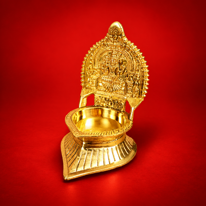 अष्ट लक्ष्मी कामात्ची दीपम