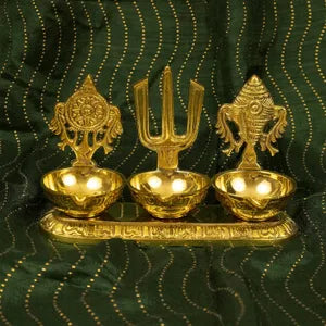 नमः शंगु चक्र कुबेर दियो