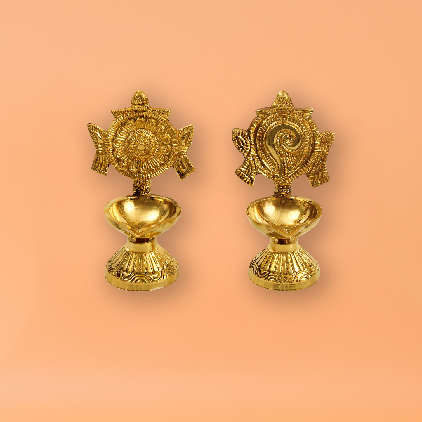 Brass Shanku Chakra Vilakku Set (Pital Conch Chakra Deepak Set)