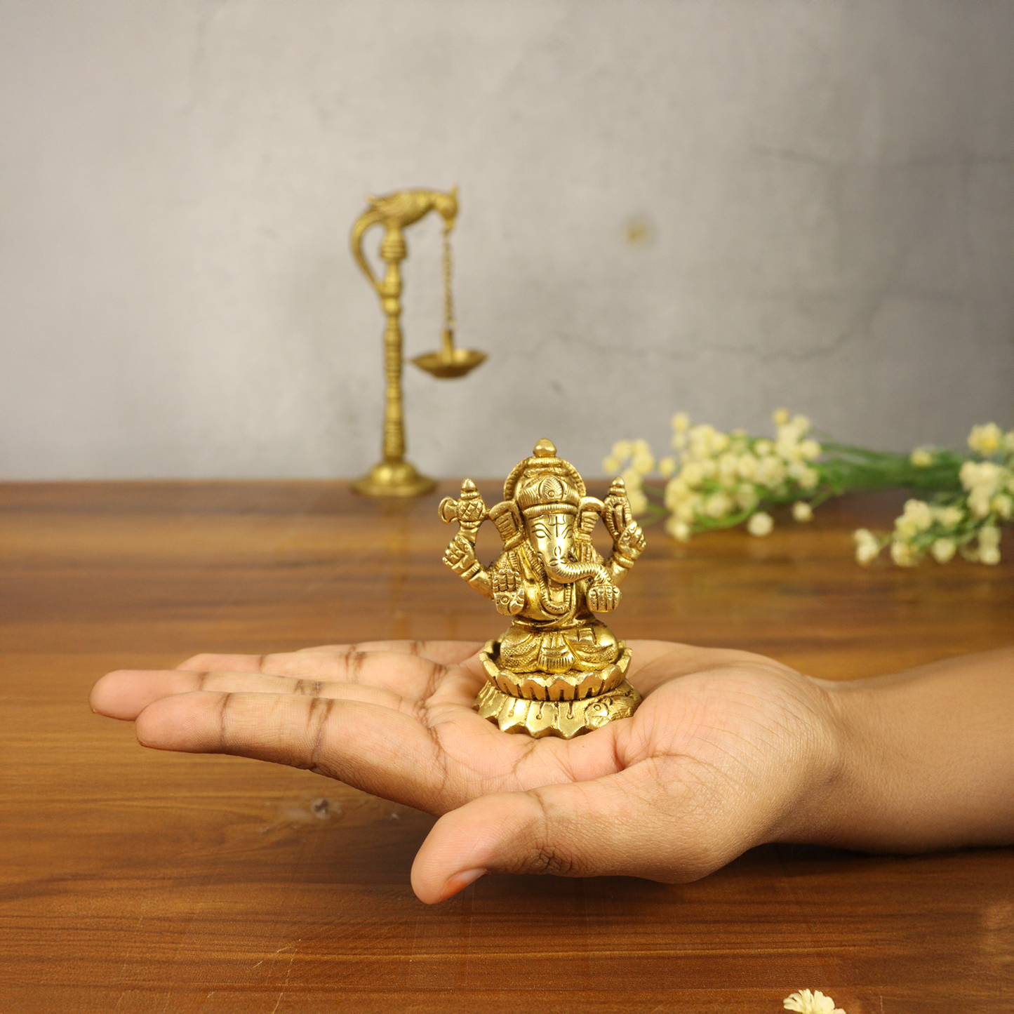 Brass Edamburi Ganesh Idol-[Weight: 216g]