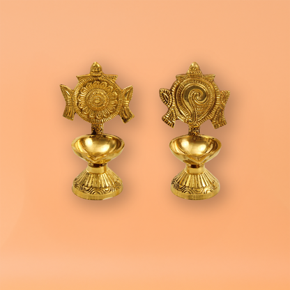 Brass Shanku Chakra Vilakku Set (Pital Conch Chakra Deepak Set)