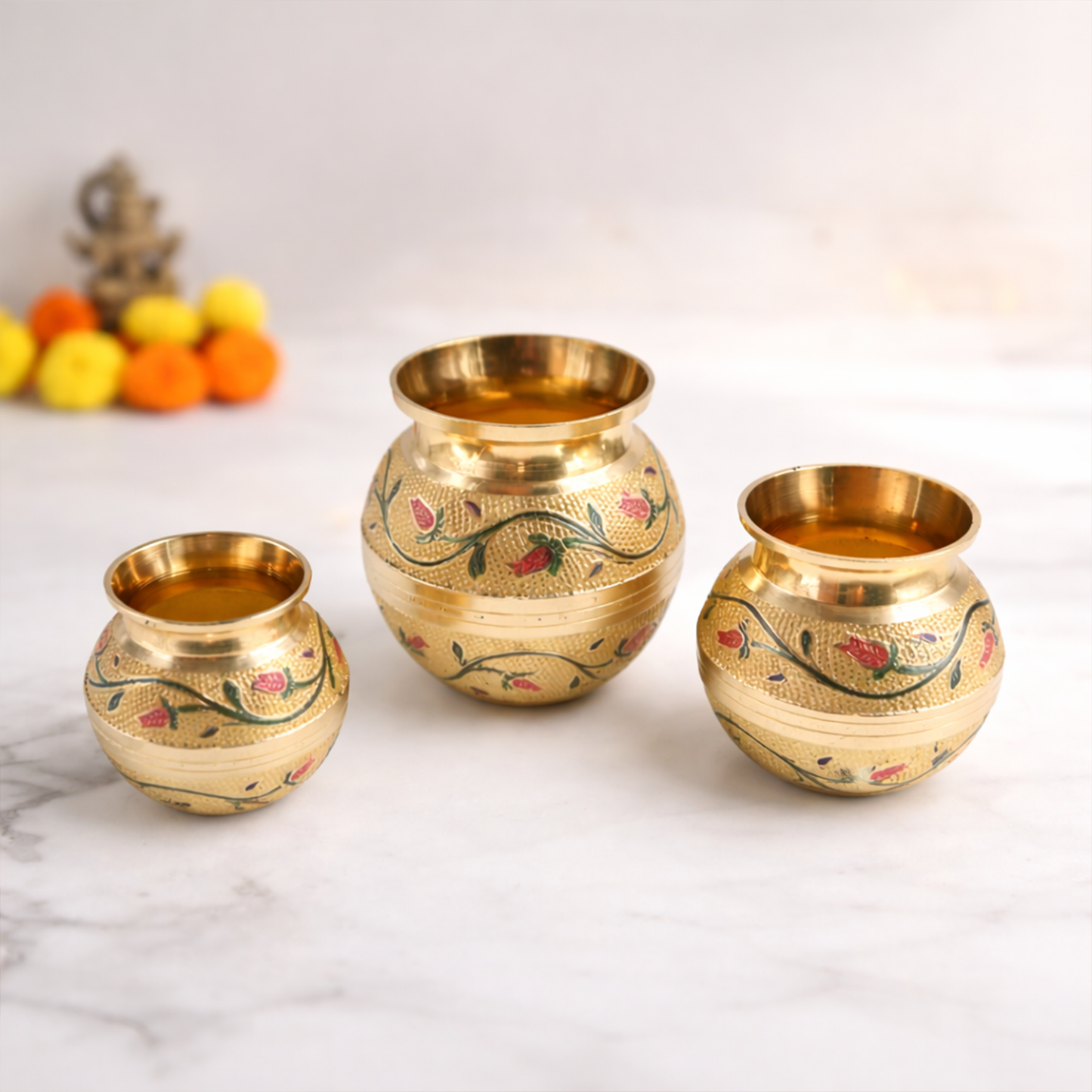 Putrika brass Kudam set of 3-Embossed Kalash (Green)
