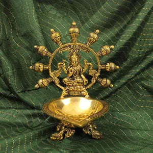 गजलक्ष्मी कमचति दीया