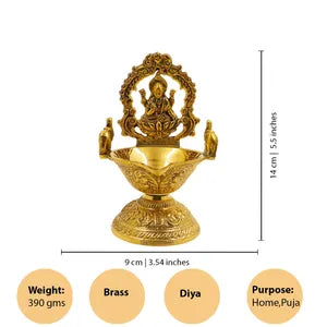 धन पूजा के लिए गजलक्ष्मी दीया
