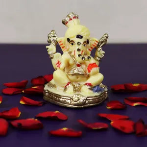 छोटी थलपा गणेश डैशबोर्ड मूर्ति
