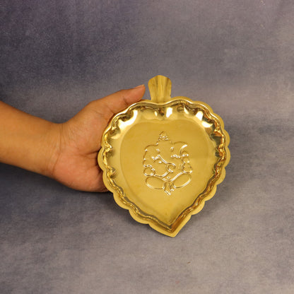 Brass Ganesha Leaf Thali (Pital Vinayak Patta Thali)