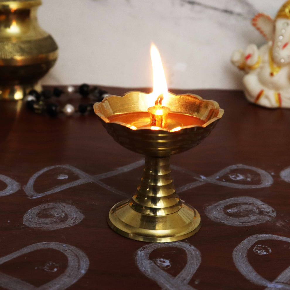 Brass Kangoora Pyali Diya – Pujalane
