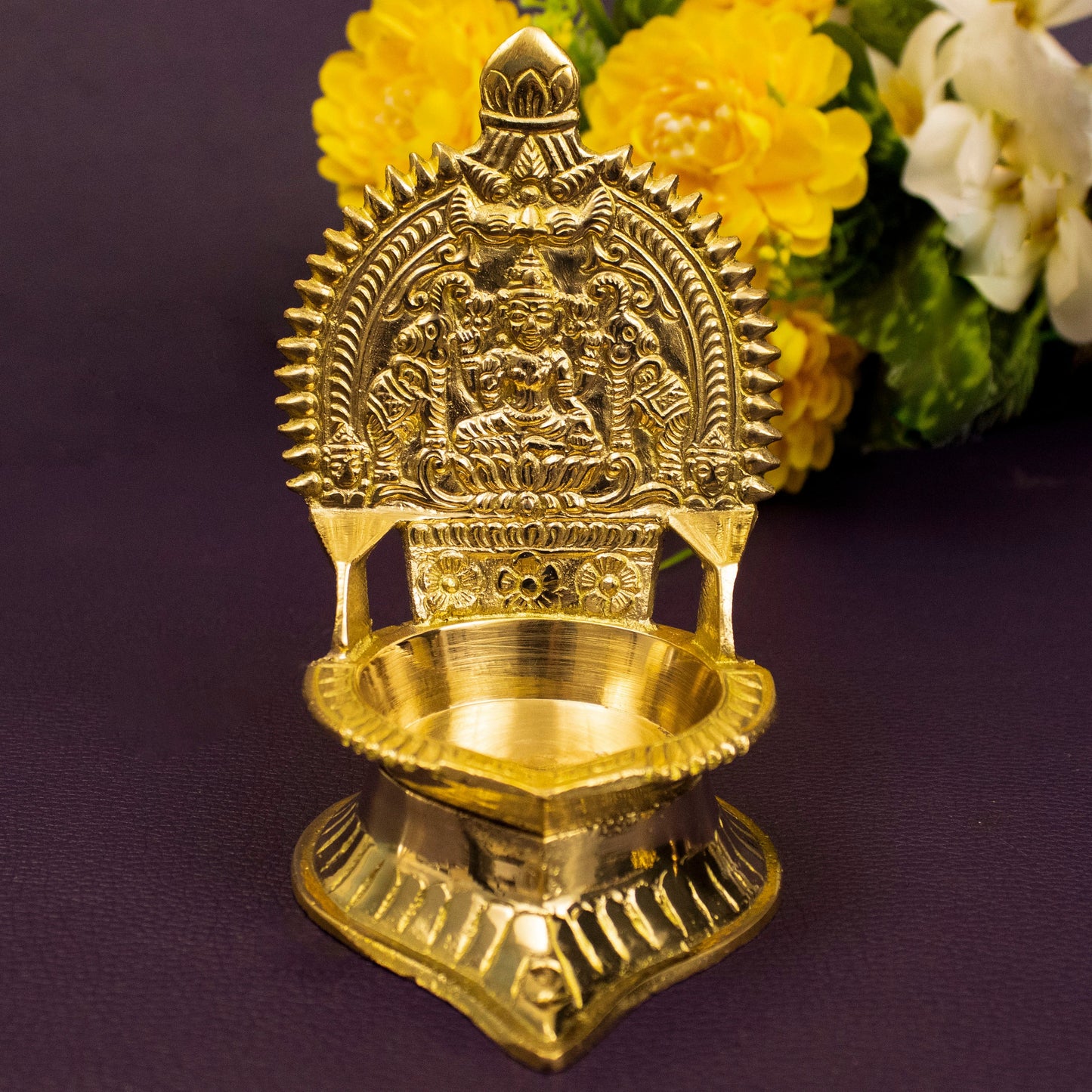 Brass Kamatchi Amman Vilakku-Small (Pital Kamakshi Mata Deepak)