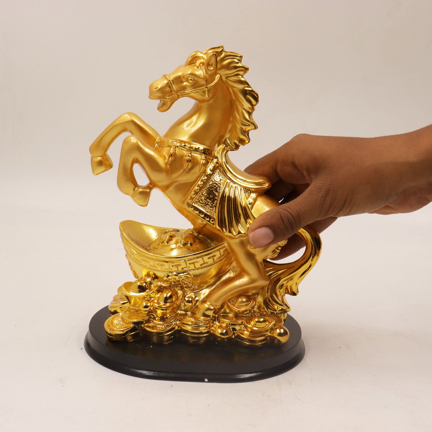 Resin Horse Decorative Showpiece (Ashva Murti)