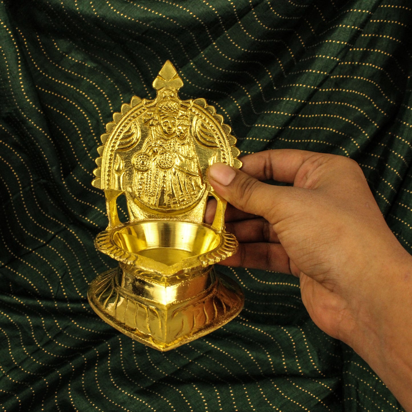 Brass Madha Vilakku (Pital Mata Deepak / Mother Lamp)