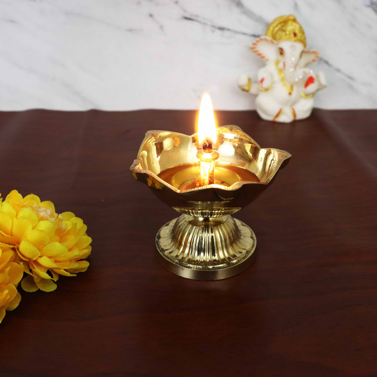 Brass 5 bati salaidar Diya